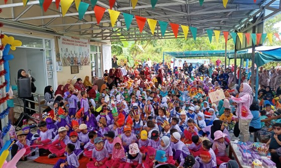 Karnaval PAUD Se-Kecamatan Loa Janan Ilir Meriahkan Peringatan Hari Anak Nasional